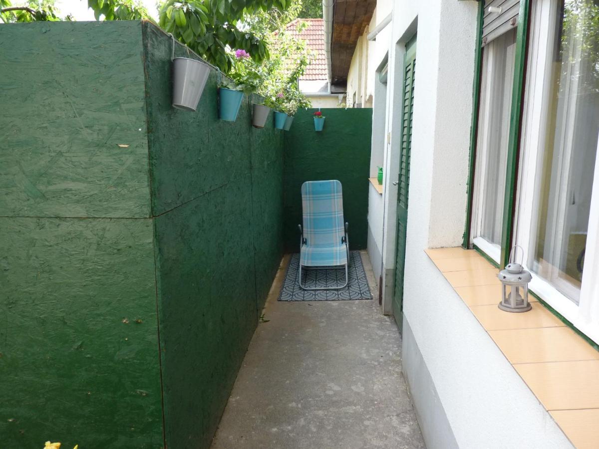 Zizi Apartman เดเบรตเซน ภายนอก รูปภาพ