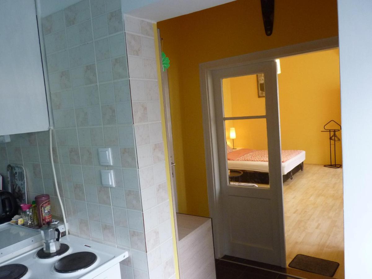 Zizi Apartman เดเบรตเซน ภายนอก รูปภาพ