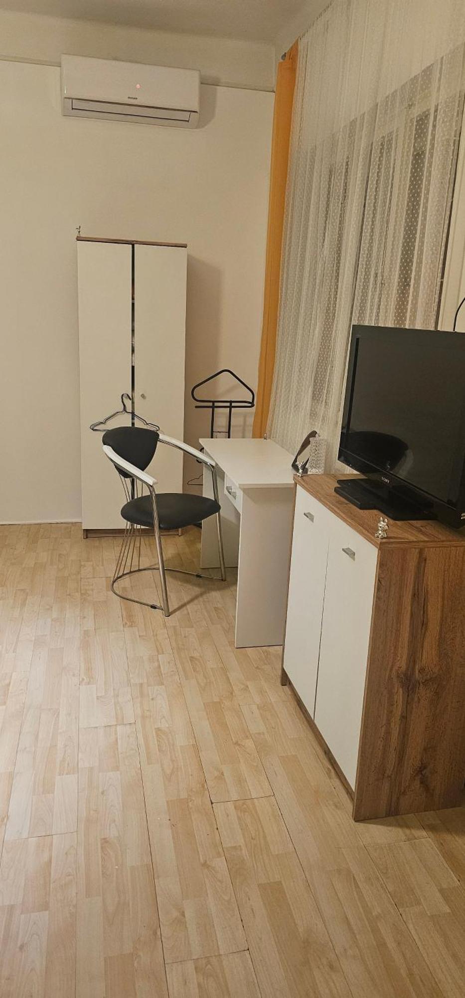 Zizi Apartman เดเบรตเซน ภายนอก รูปภาพ